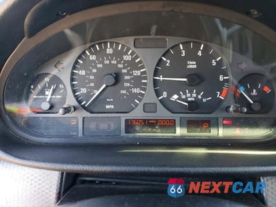 Zdjęcie 9 z 12 samochodu: 2004 BMW 330 I VIN:WBAEV53414KM33935 - miniatura