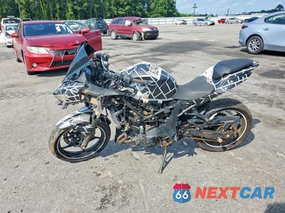 Trzecie zdjęcie samochodu z tyłu: 2023 KAWASAKI EX400 VIN:JKAEXKH11PDAR1922 - miniatura