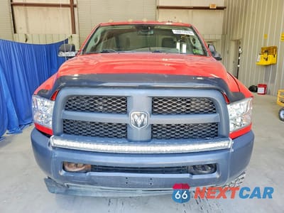 Piąte zdjęcie samochodu w środku: 2015 RAM 2500 ST VIN:3C6TR5CT1FG685742 - miniatura