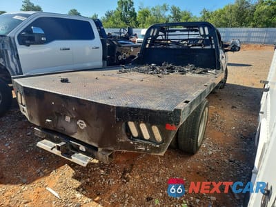 Trzecie zdjęcie samochodu z tyłu: 2021 FORD F350 SUPER DUTY VIN:1FDRF3GN9MEC81244 - miniatura