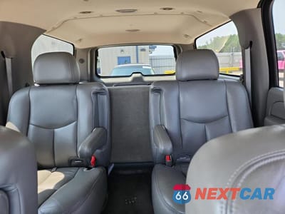 Zdjęcie 10 z 13 samochodu: 2004 CHEVROLET SUBURBAN C1500 VIN:1GNEC16Z84J199122 - miniatura