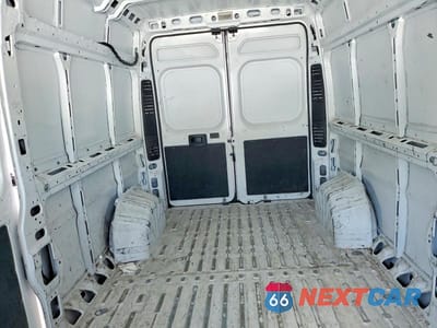 Zdjęcie 10 z 14 samochodu: 2023 RAM PROMASTER 2500 DELIVERY VAN VIN:3C6LRVDG8PE604668 - miniatura