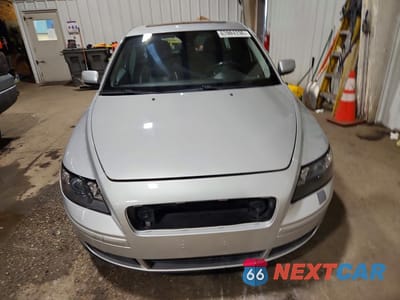 Piąte zdjęcie samochodu w środku: 2005 VOLVO V50 T5 VIN:YV1MJ682652065674 - miniatura