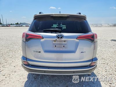 Zdjęcie 6 z 12 samochodu: 2017 TOYOTA RAV4 XLE VIN:2T3WFREV2HW363974 - miniatura