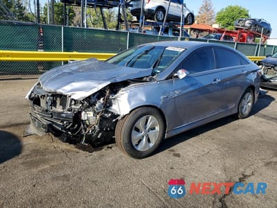 2015 HYUNDAI SONATA HYBRID BASE KMHEC4A48FA133934 - główne zdjęcie licytacji z USA - miniatura