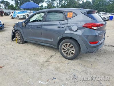 Drugie zdjęcie samochodu z przodu: 2017 HYUNDAI TUCSON SE VIN:KM8J23A49HU526306 - miniatura
