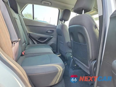 Zdjęcie 10 z 12 samochodu: 2018 CHEVROLET TRAX LS VIN:KL7CJNSB0JB698828 - miniatura