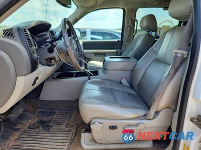 Zdjęcie 7 z 12 samochodu: 2011 GMC SIERRA K1500 SLE VIN:3GTP2VE34BG360797 - miniatura