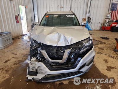 Piąte zdjęcie samochodu w środku: 2020 NISSAN ROGUE SV VIN:KNMAT2MT4LP540992 - miniatura