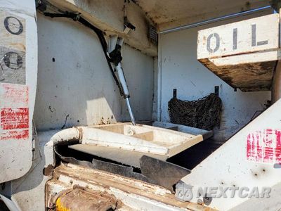 Zdjęcie 11 z 13 samochodu: 2003 FREIGHTLINER FL70 PACKER GARBAGE TRUCK VIN:1FVABTBV43HK82615 - miniatura