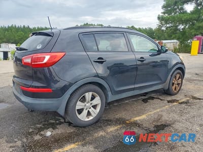 Trzecie zdjęcie samochodu z tyłu: 2012 KIA SPORTAGE LX VIN:KNDPB3A27C7207104 - miniatura