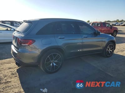 Trzecie zdjęcie samochodu z tyłu: 2021 MERCEDES-BENZ GLC 43 4MATIC AMG VIN:W1N0G6EB0MF923132 - miniatura