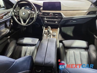 Zdjęcie 8 z 12 samochodu: 2017 BMW 530 I VIN:WBAJA5C38HWA35480 - miniatura