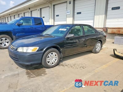 2001 TOYOTA CAMRY LE 4T1BG22K01U099312 - główne zdjęcie licytacji z USA - miniatura