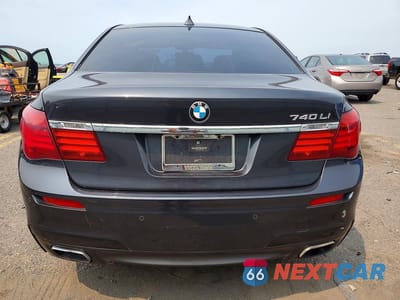 Zdjęcie 6 z 12 samochodu: 2013 BMW 740 LI VIN:WBAYE4C58DD136987 - miniatura