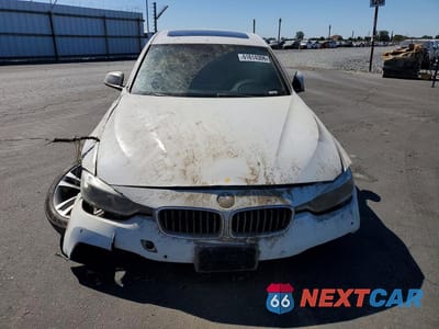 Piąte zdjęcie samochodu w środku: 2018 BMW 330 I VIN:WBA8B9G54JNV00196 - miniatura