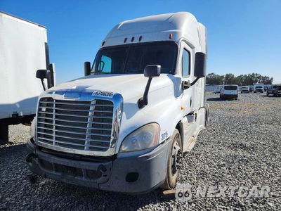 2014 FREIGHTLINER CASCADIA SEMI TRUCK 1FUJGLD53ELFH6721 - główne zdjęcie licytacji z USA - miniatura