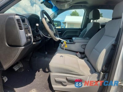 Zdjęcie 7 z 12 samochodu: 2019 CHEVROLET SILVERADO LD K1500 CUSTOM VIN:2GCVKMEC4K1240542 - miniatura