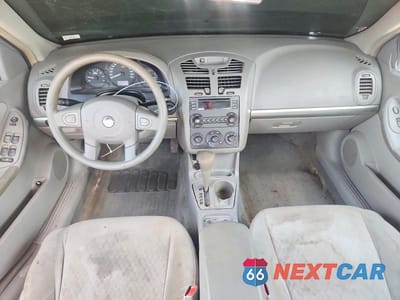 Zdjęcie 8 z 12 samochodu: 2005 CHEVROLET MALIBU VIN:1G1ZS52F75F334328 - miniatura