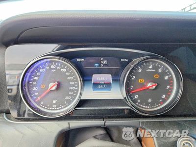 Zdjęcie 9 z 12 samochodu: 2017 MERCEDES-BENZ E 300 4MATIC VIN:WDDZF4KB2HA082109 - miniatura