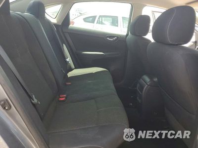 Zdjęcie 10 z 12 samochodu: 2018 NISSAN SENTRA S VIN:3N1AB7AP1JY209566 - miniatura