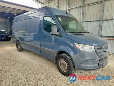 Czwarte zdjęcie samochodu z boku: 2019 MERCEDES-BENZ SPRINTER 2500/3500 DELIVERY VAN VIN:WD4PF1CD4KP152316 - miniatura