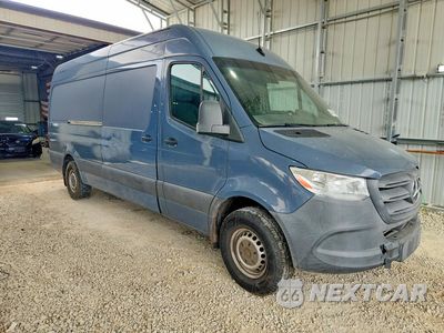 Czwarte zdjęcie samochodu z boku: 2019 MERCEDES-BENZ SPRINTER 2500/3500 DELIVERY VAN VIN:WD4PF1CD4KP152316 - miniatura