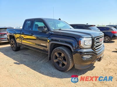 Czwarte zdjęcie samochodu z boku: 2017 GMC SIERRA K1500 VIN:1GTV2LEC2HZ384455 - miniatura