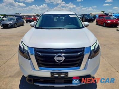 Piąte zdjęcie samochodu w środku: 2025 NISSAN PATHFINDER SL VIN:5N1DR3CA7SC314299 - miniatura