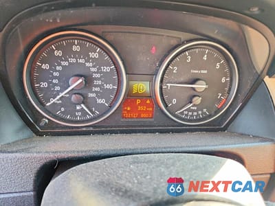 Zdjęcie 9 z 13 samochodu: 2014 BMW X1 XDRIVE28I VIN:WBAVL1C58EVY17170 - miniatura