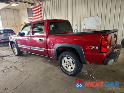 Drugie zdjęcie samochodu z przodu: 2005 CHEVROLET SILVERADO K1500 VIN:2GCEK13T651386351 - miniatura