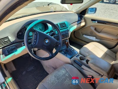Zdjęcie 8 z 12 samochodu: 2002 BMW 325 XIT VIN:WBAEP33472PF00748 - miniatura