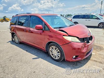Czwarte zdjęcie samochodu z boku: 2012 TOYOTA SIENNA XLE 8-PASSENGER VIN:5TDYK3DC0CS191794 - miniatura