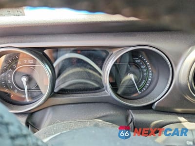 Zdjęcie 9 z 13 samochodu: 2023 JEEP WRANGLER 4XE VIN:1C4JJXN6XPW652428 - miniatura