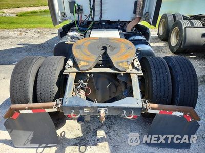 Zdjęcie 13 z 13 samochodu: 2016 PETERBILT 579 SEMI TRUCK VIN:1XPBA48X2GD339858 - miniatura