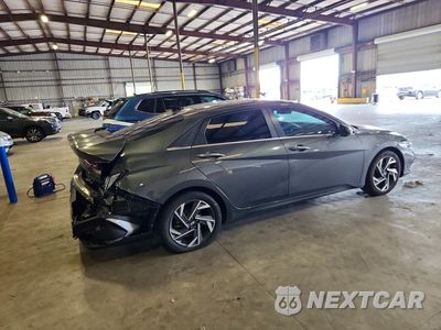 Trzecie zdjęcie samochodu z tyłu: 2024 HYUNDAI ELANTRA SEL VIN:KMHLS4DG8RU759292 - miniatura