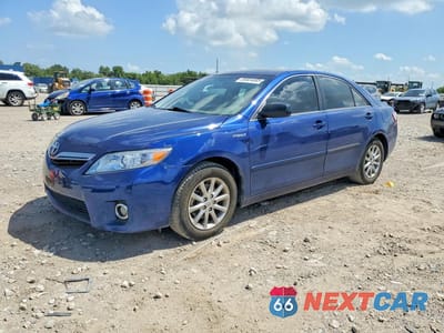 2011 TOYOTA CAMRY HYBRID 4T1BB3EKXBU127666 - główne zdjęcie licytacji z USA - miniatura