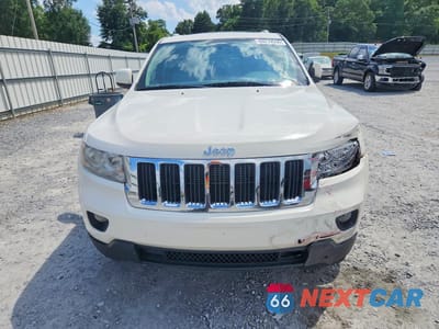 Piąte zdjęcie samochodu w środku: 2011 JEEP GRAND CHEROKEE LAREDO VIN:1J4RR4GG2BC567538 - miniatura