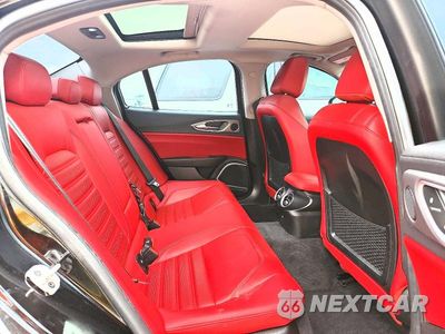 Zdjęcie 10 z 12 samochodu: 2019 ALFA ROMEO GIULIA TI VIN:ZARFANBN9K7606667 - miniatura