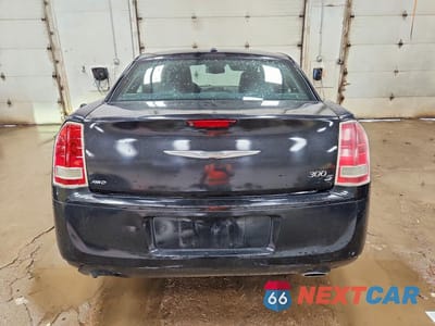 Zdjęcie 6 z 12 samochodu: 2014 CHRYSLER 300 S VIN:2C3CCABG4EH119813 - miniatura