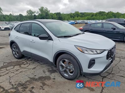 Czwarte zdjęcie samochodu z boku: 2026 FORD ESCAPE ST LINE VIN:1FMCU9MN2TUA40715 - miniatura