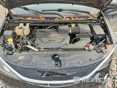 Zdjęcie 12 z 13 samochodu: 2019 CHRYSLER PACIFICA TOURING L VIN:2C4RC1BG7KR599681 - miniatura