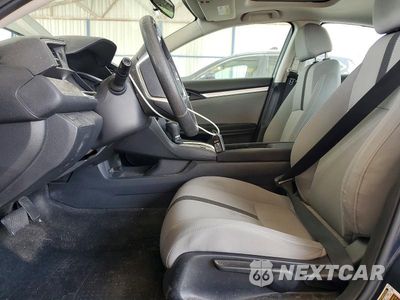 Zdjęcie 7 z 12 samochodu: 2017 HONDA CIVIC EX VIN:19XFC1F38HE006009 - miniatura