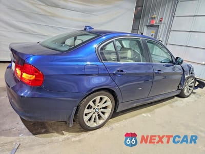 Trzecie zdjęcie samochodu z tyłu: 2011 BMW 328 XI SULEV VIN:WBAPK5G55BNN26568 - miniatura
