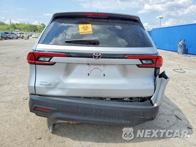 Zdjęcie 6 z 14 samochodu: 2025 TOYOTA GRAND HIGHLANDER XLE VIN:5TDAAAB59SS082861 - miniatura
