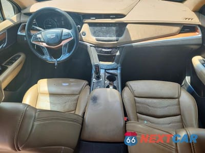 Zdjęcie 8 z 13 samochodu: 2018 CADILLAC XT5 PLATINUM VIN:1GYKNGRS0JZ218194 - miniatura