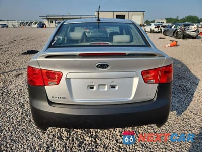 Zdjęcie 6 z 12 samochodu: 2012 KIA FORTE EX VIN:KNAFU4A24C5514055 - miniatura