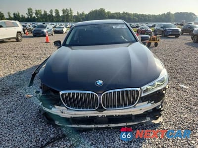 Piąte zdjęcie samochodu w środku: 2019 BMW 750 XI VIN:WBA7F2C56KB238990 - miniatura