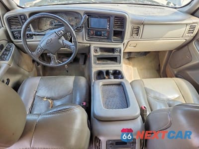 Zdjęcie 8 z 13 samochodu: 2005 CHEVROLET SILVERADO K2500 HEAVY DUTY VIN:1GCHK23U45F825566 - miniatura