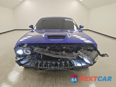 Piąte zdjęcie samochodu w środku: 2022 DODGE CHALLENGER R/T VIN:2C3CDZBT2NH160269 - miniatura